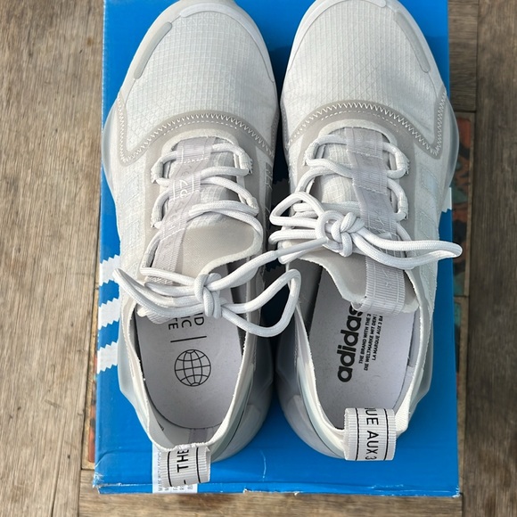 NMD - Picture 4 of 8